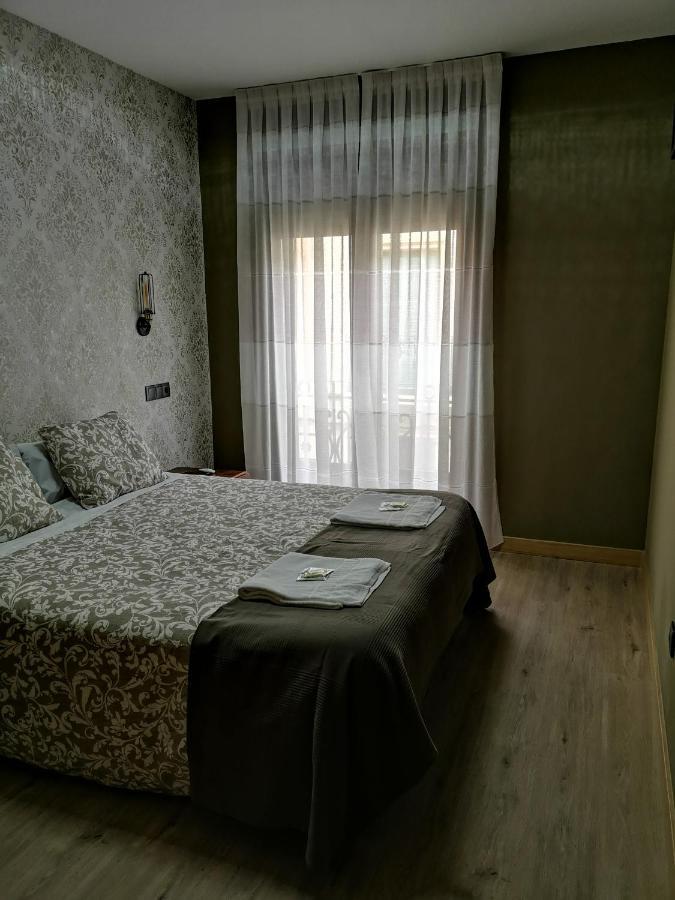 Hostal Juan Bravo Segovia Exterior foto