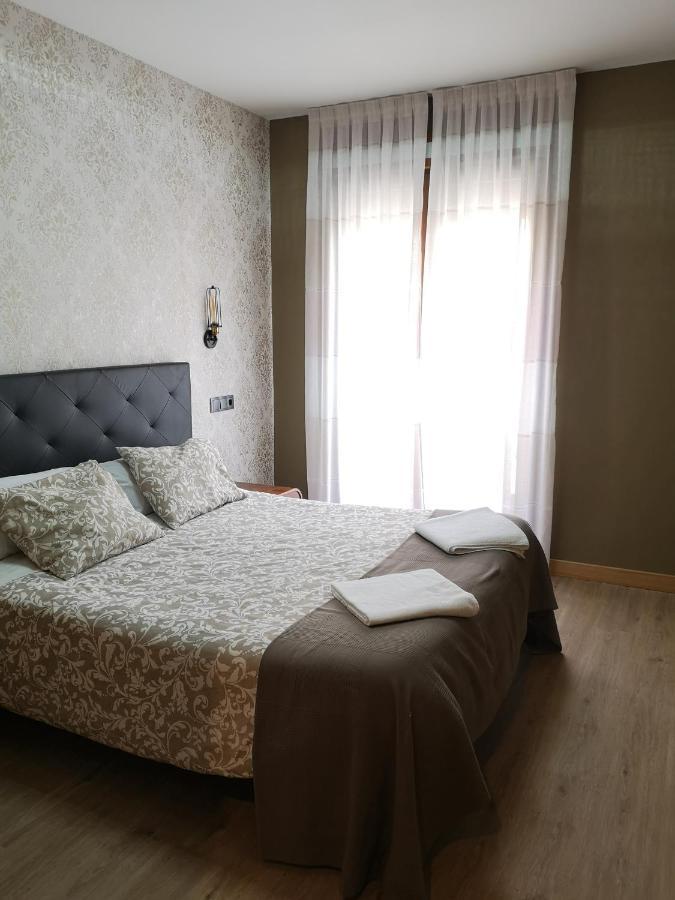 Hostal Juan Bravo Segovia Exterior foto