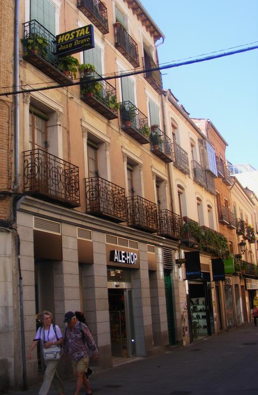 Hostal Juan Bravo Segovia Exterior foto